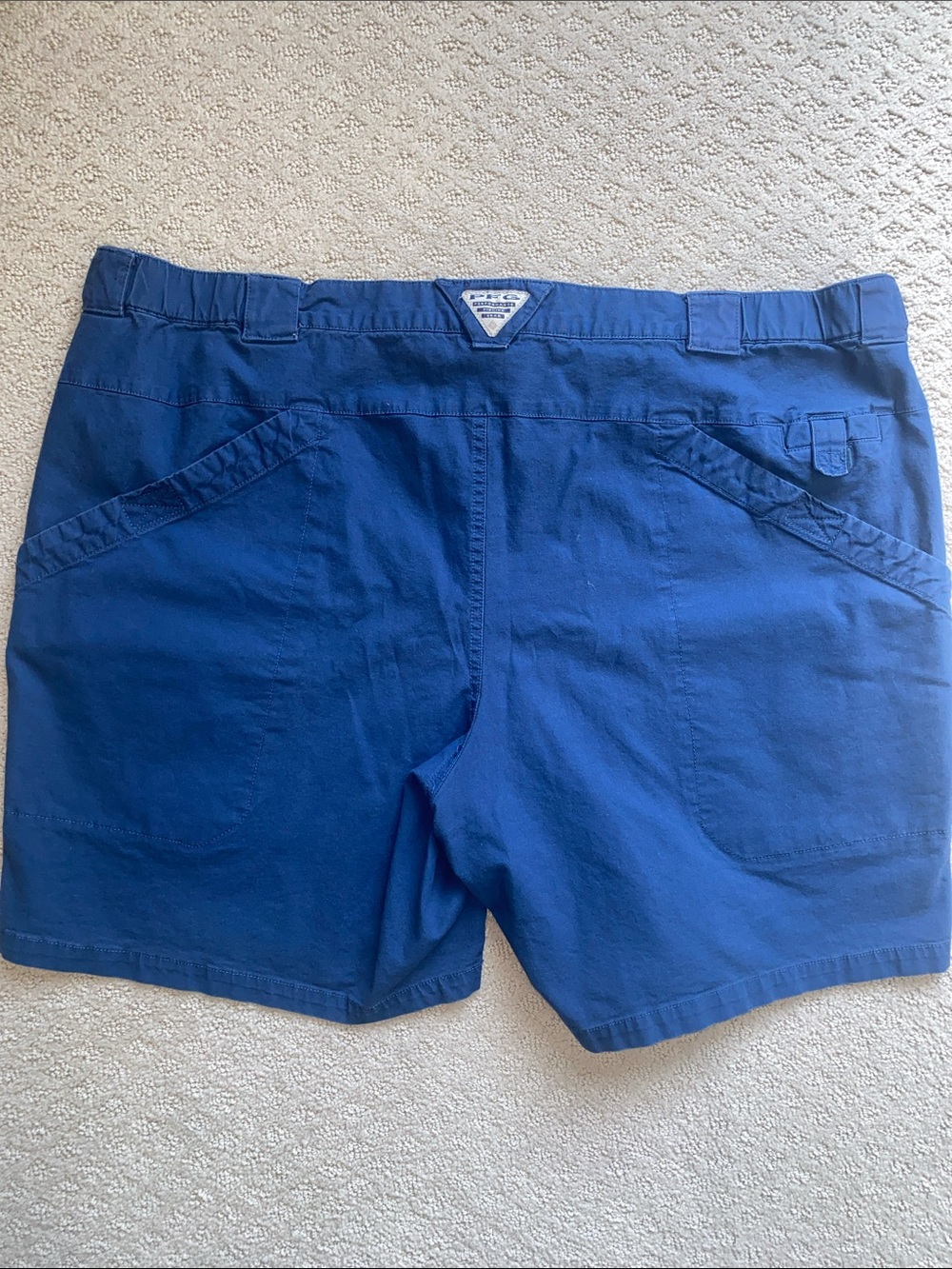 Columbia Men's Royal Blue Cargo Shorts - Picture 3 of 3